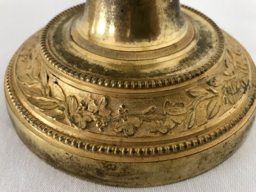 Antiquités - Paire de flambeaux Louis XVI en bronze doré