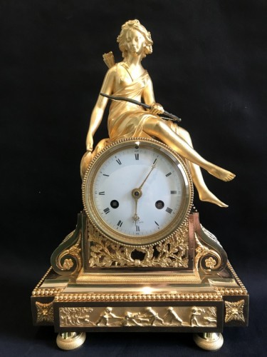 Pendule diane chasseresse en bronze doré - Horlogerie Style 