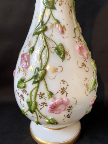 Verrerie, Cristallerie  - Vases en opaline de Baccarat