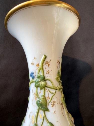 Vases en opaline de Baccarat - Jullion Antiquités
