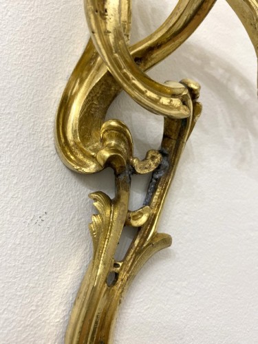 Antiquités - Paire d'appliques louis XV en bronze doré
