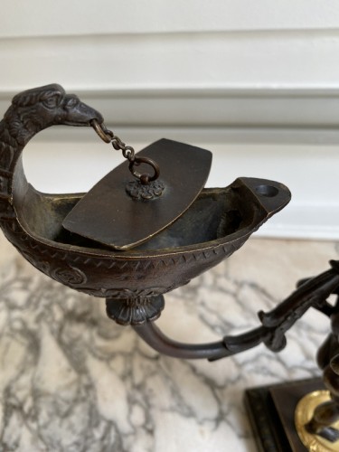 Antiquités - Lampe à huile à réflecteur en bronze doré