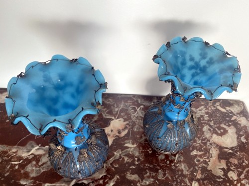 Paire de vases en opaline bleu et monture argent - Jullion Antiquités