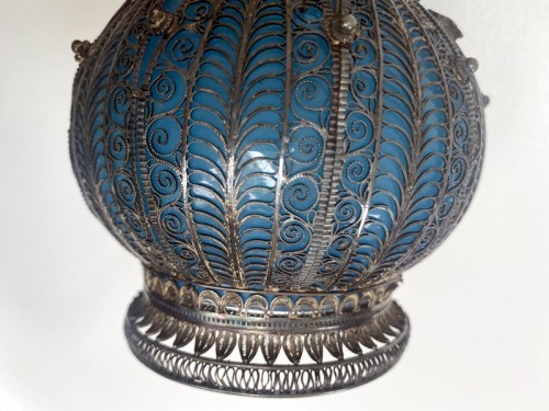 Restauration - Charles X - Paire de vases en opaline bleu et monture argent
