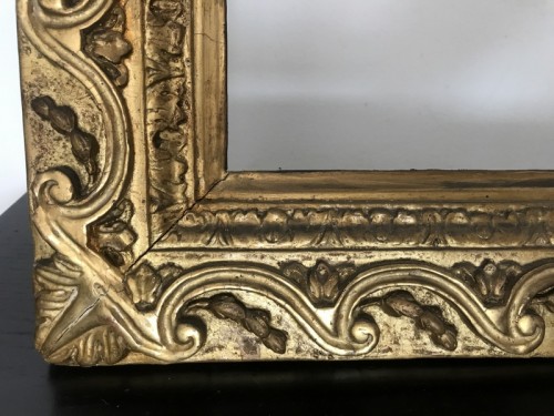 XVIIIe siècle - Cadre en bois doré Transition