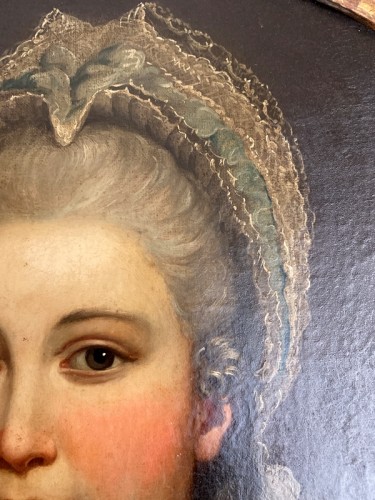 18th century - Medallion portrait of a lady