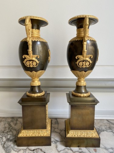 Pair of gilt bronze restoration cassolettes vases - 