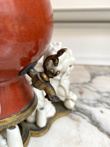 Chinese porcelain perfume fountain mounted in gilded bronze - 