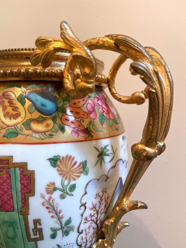 Paire de vases en porcelaine de canton et monture bronze doré - Napoléon III