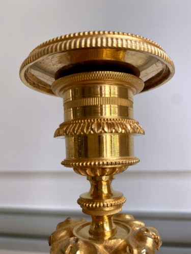 Antiquités - Paire de flambeaux Directoire en bronze doré