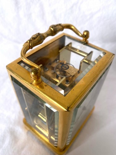 Horlogerie Pendule - Pendulette d'officier signée Delvaux au palais royal