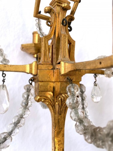 Luminaires Bougeoirs et Chandeliers - Chandelier du XVIIe siècle en bronze doré et cristal de roche
