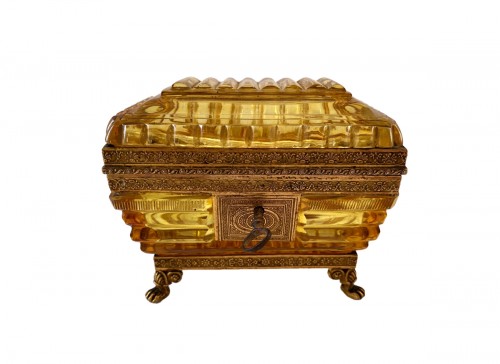 Charles X tomb box in amber crystal