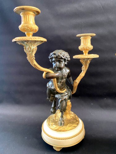 Pair of bronze candelabras with cherubs - 
