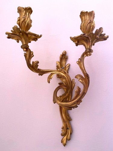 Paire d'appliques Louis XV en bronze doré - Luminaires Style Louis XV