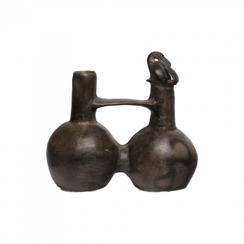 Pre-Columbian whistling vase. Chimù. 11th-15th century AD