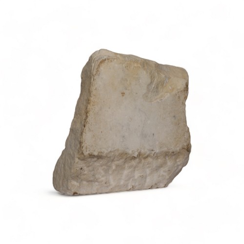 Archéologie  - Fragment architectural en marbre blanc romain. Ier-IIe siècle ap. J.-C.