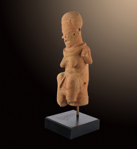 Sitting fiure, Nok Culture 500 B.C. - 200 A.D - 