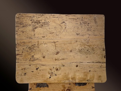 Table gothique tardive - Moyen Âge