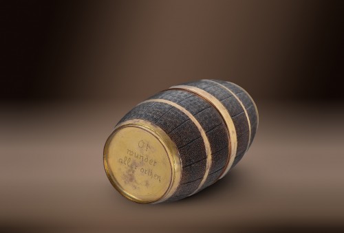 Curiosities  - Double barrel mug