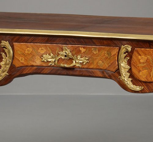 Bureau Plat d'époque Louis XV, attribué à Pierre Roussel - Kollenburg Antiquairs