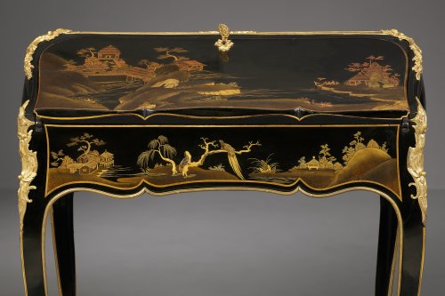 A Very Fine French Ormolu Mounted European Lacquered Bureau en Pente - 