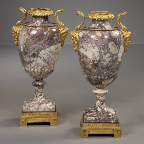 Pair of Marble Vases, Italy - Decorative Objects Style 