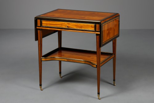 Table pliante viennoise Biedermeier, ca. 1815 - Mobilier Style Empire