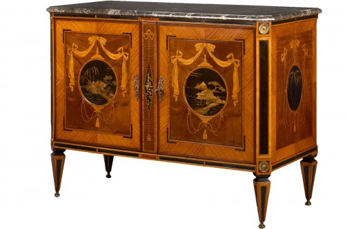 Dutch Louis XVI Commode with lacquer panels