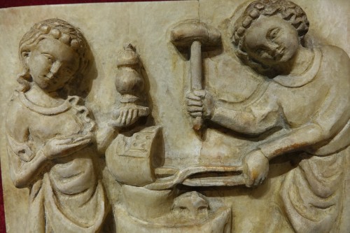XIe au XVe siècle - Haut relief en albâtre, Espagne 14e siècle