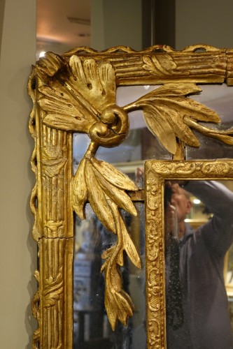 XVIIIe siècle - Grand miroir en bois doré, Italie, 18e siècle