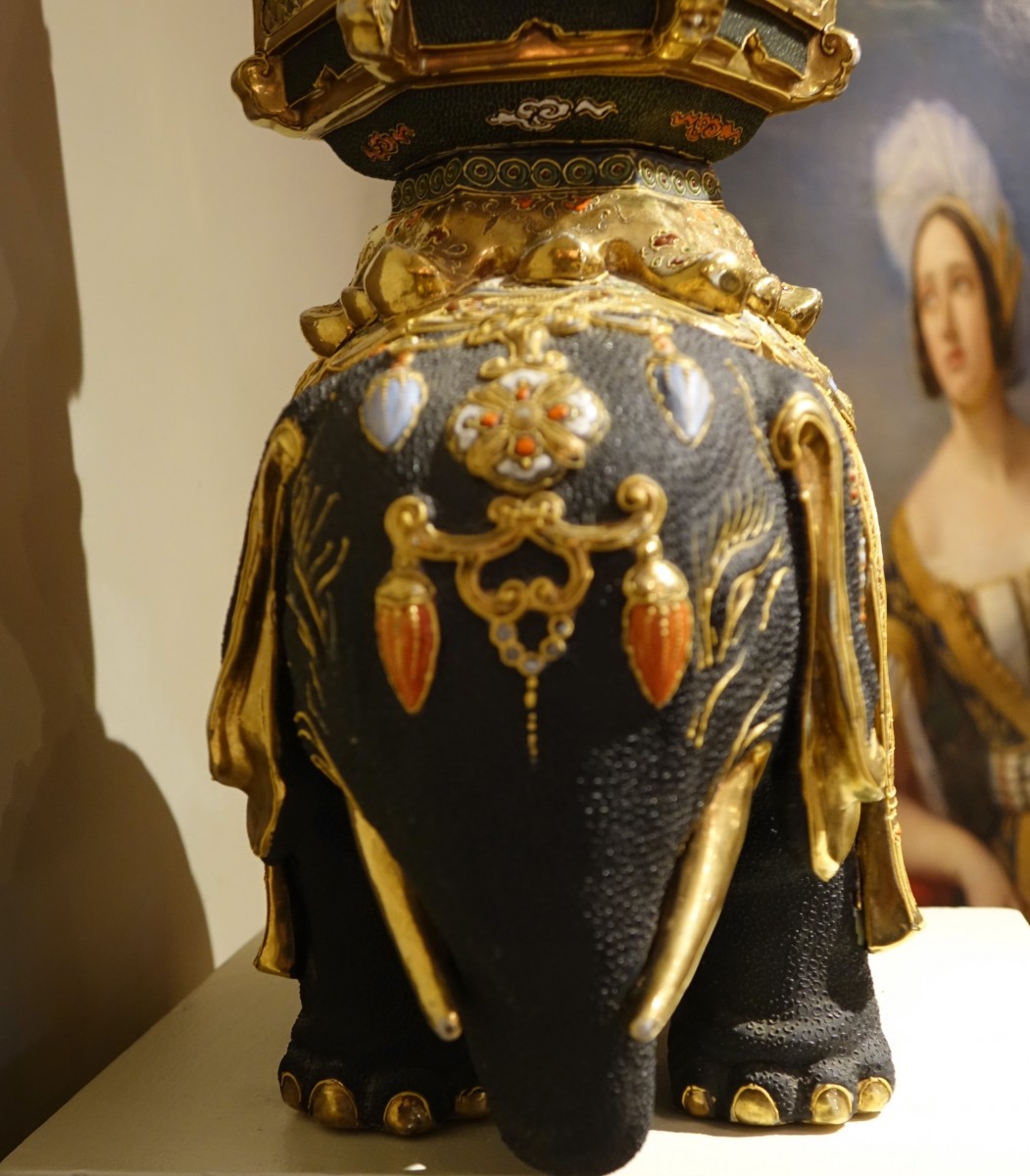 Elephant and palanquin in a pagoda, Satsuma porcelain, Japan