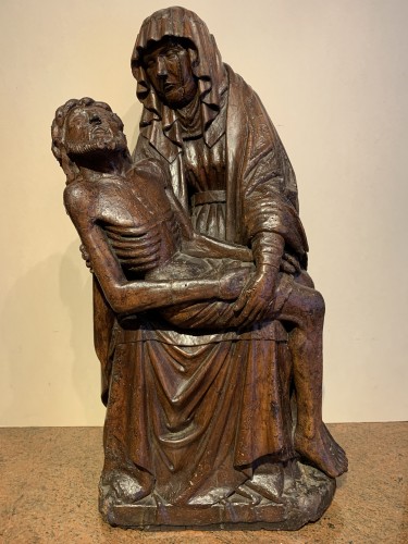 Antiquités - Pieta in oak wood, Germany, circa 1500