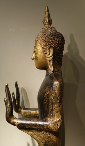 XVIIIe siècle - Grand Bouddha en bois laqué et doré, Siam 18e siècle