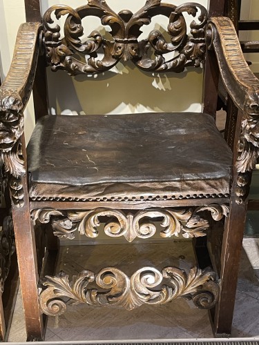 Seating  - Very large pair of armchairs, Italy, Tuscany, 17th c.