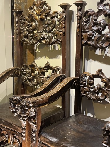 Très grande paire de fauteuils , Italie Toscane 17e siècle - Louis XIII