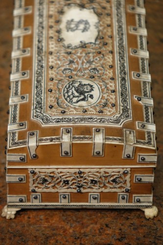 Vizagapatam Indian box, 19th century - 