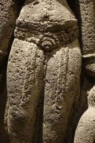 Antiquités - Statue en pierre de la déesse Durga, Inde 13e - 14e siècle