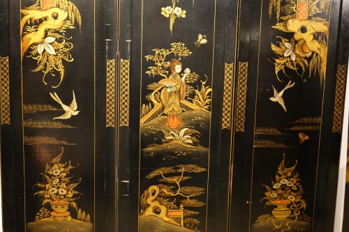 Antiquités - A chinese screen , Shanghaï , circa 1930