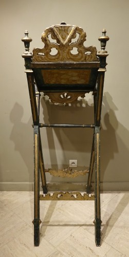 Antiquités - Lutrin en bois peint, Venise, 18e siècle