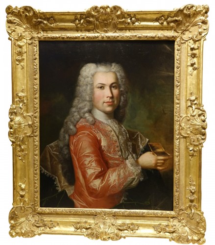 Portrait of a Gentleman holding a snuffbox, France circa 1730