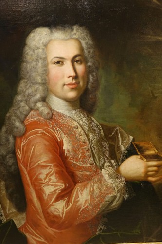 Portrait d'un gentilhomme tenant une tabatière, France vers 1730 - Tableaux et dessins Style Régence