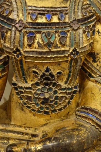 Grand Bouddha en bois peint et doré, Birmanie fin 19e siècle - 