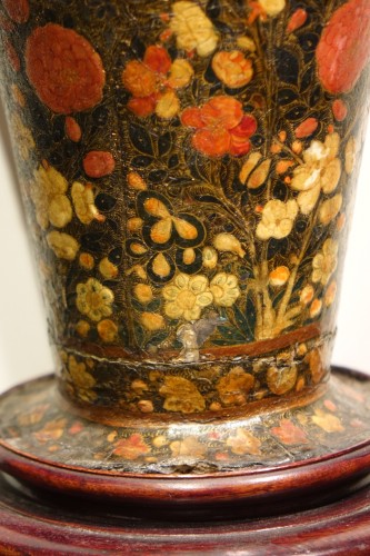 Decorative Objects  -  Lacquered Vase, Kashmir, India 19th Century.