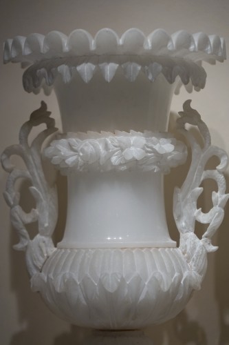 Paire de vases Medicis en albâtre - Objet de décoration Style Napoléon III