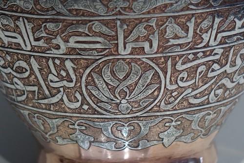 Antiquités - Large silver inlaid copper vase,Syria or Egypt, circa 1900.