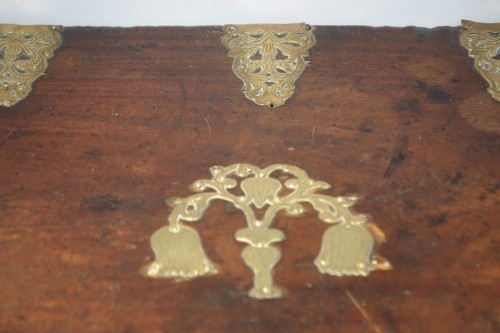 Louis XIV - Chest on its&#039; base, Holland, 17th century.