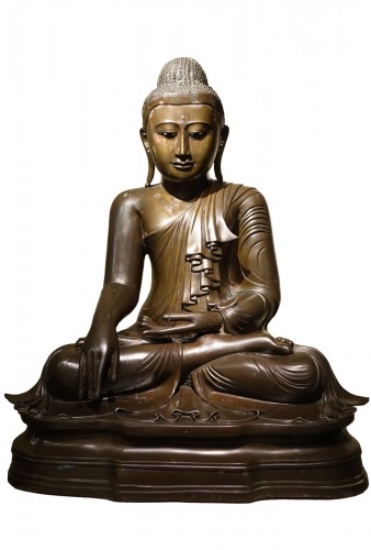 Seated bronze Bouddha in Bhumisparsa mùdra, Mandalay, Burma, 19th c.