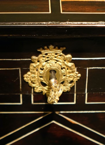 Cabinet en placage d'ébène et pierres dures, Italie 17e siècle - La Crédence