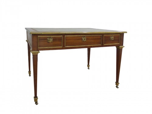 Bureau Louis XVI estampillé Bayer